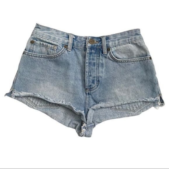 Amuse Society Revolve High Waisted Rigid Button Fly  Raw Hem Jean Shorts - Picture 2 of 8